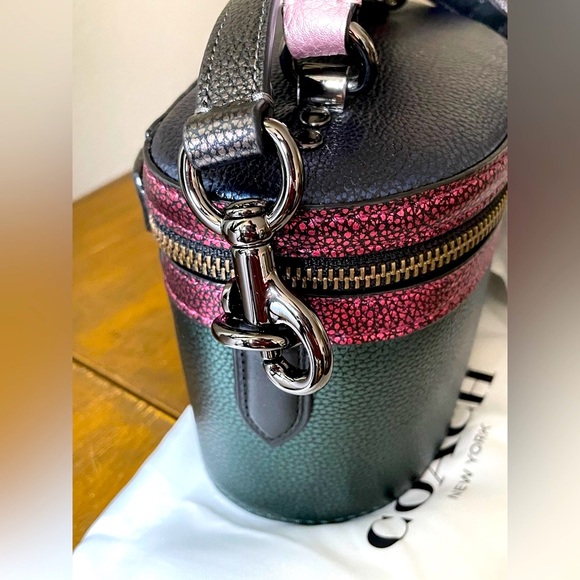 Coach new metallic bag - Picture 15 of 16
